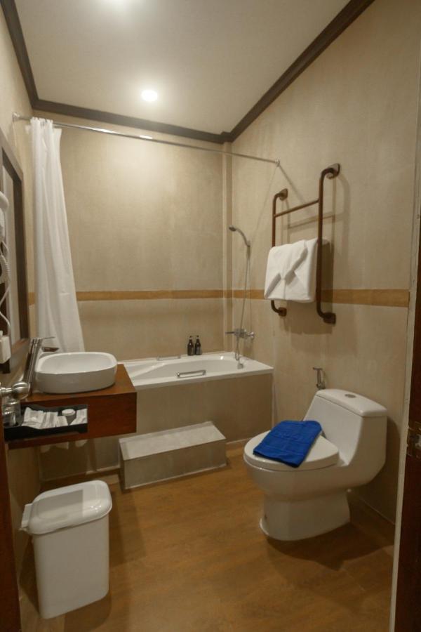 Lux Hotel Luang Prabang Exterior foto